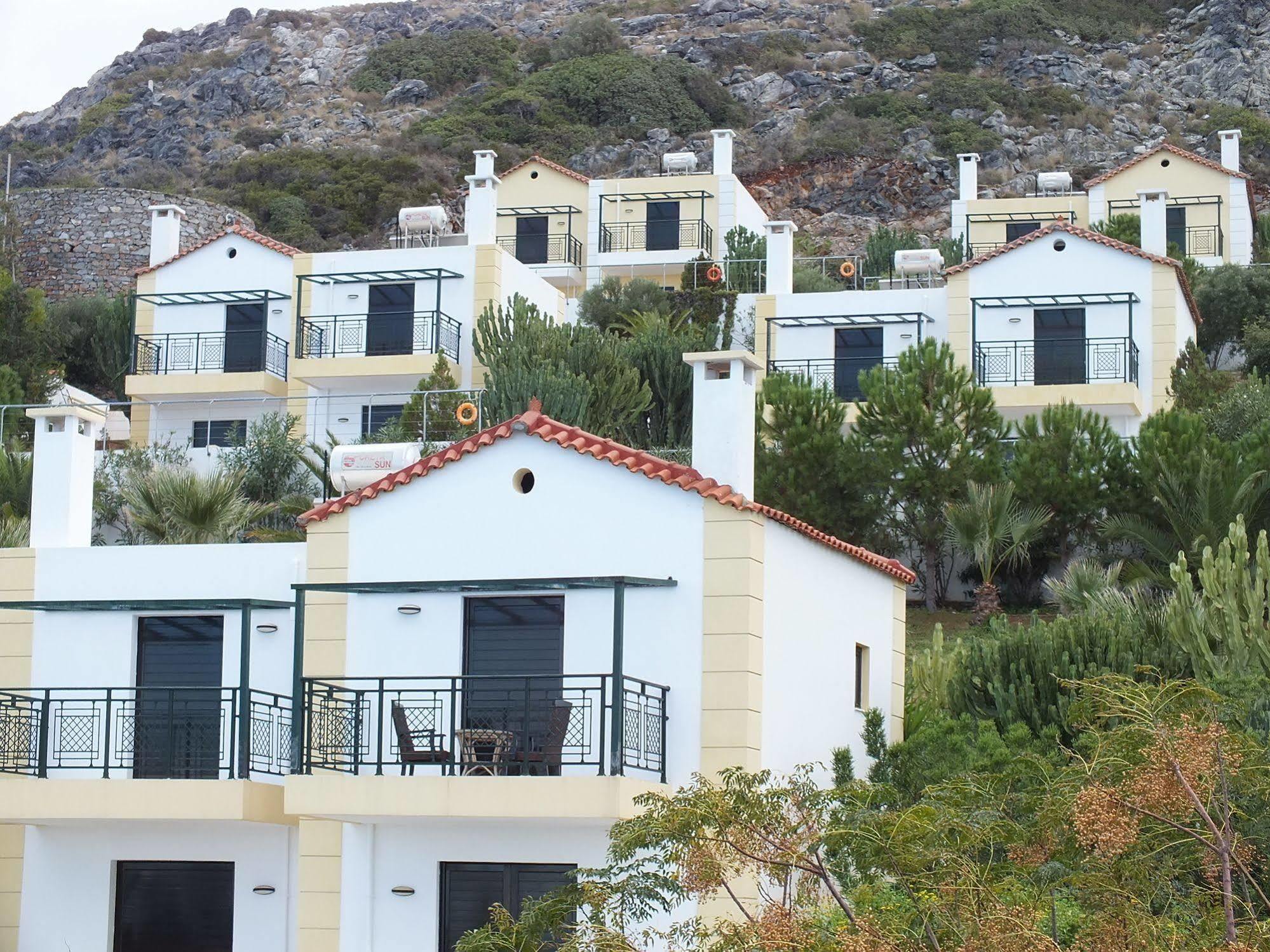 Golden Villas - Hotel Apartments & Villas Херсонисос Екстериор снимка