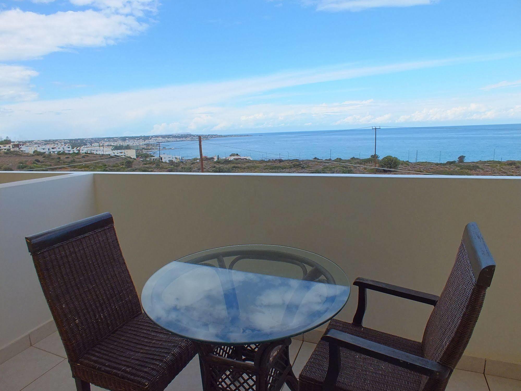Golden Villas - Hotel Apartments & Villas Херсонисос Екстериор снимка