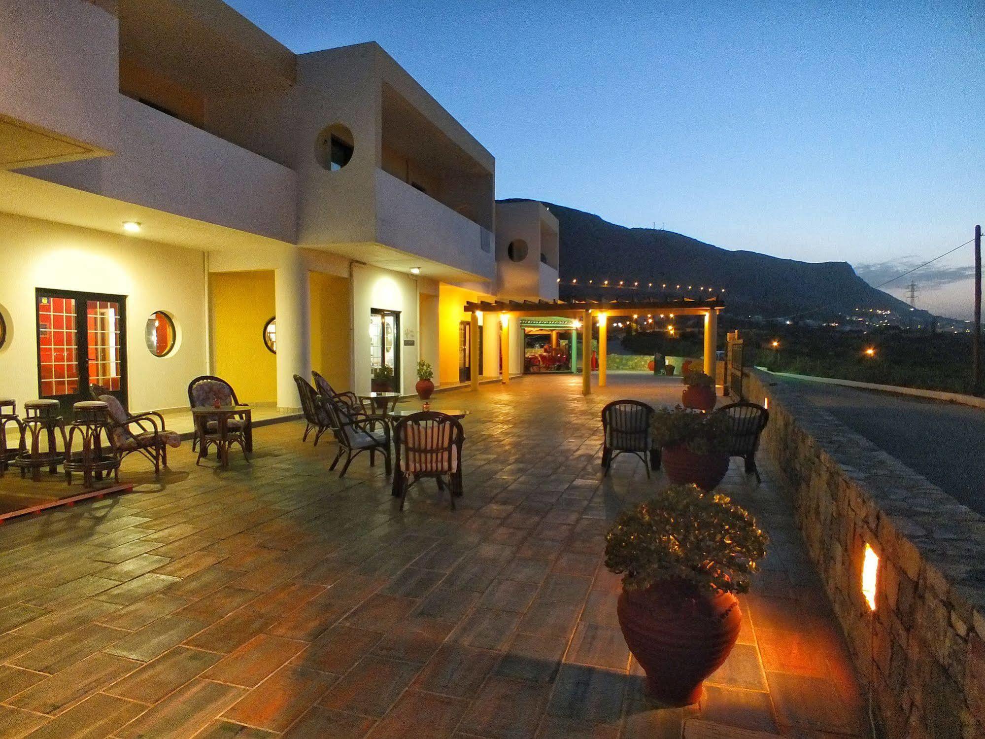 Golden Villas - Hotel Apartments & Villas Херсонисос Екстериор снимка
