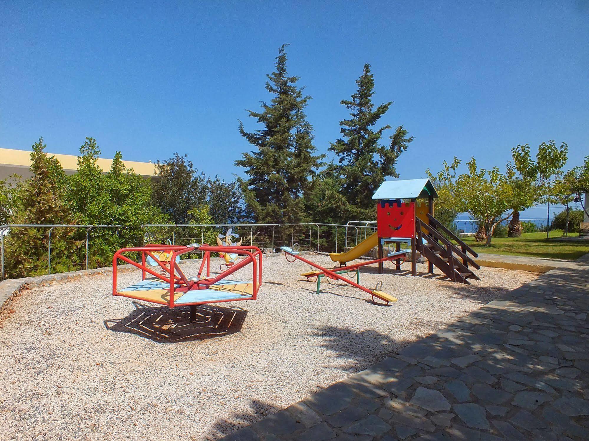 Golden Villas - Hotel Apartments & Villas Херсонисос Екстериор снимка