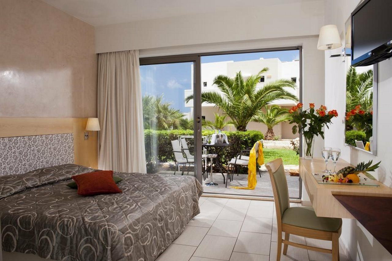 Golden Villas - Hotel Apartments & Villas Херсонисос Екстериор снимка