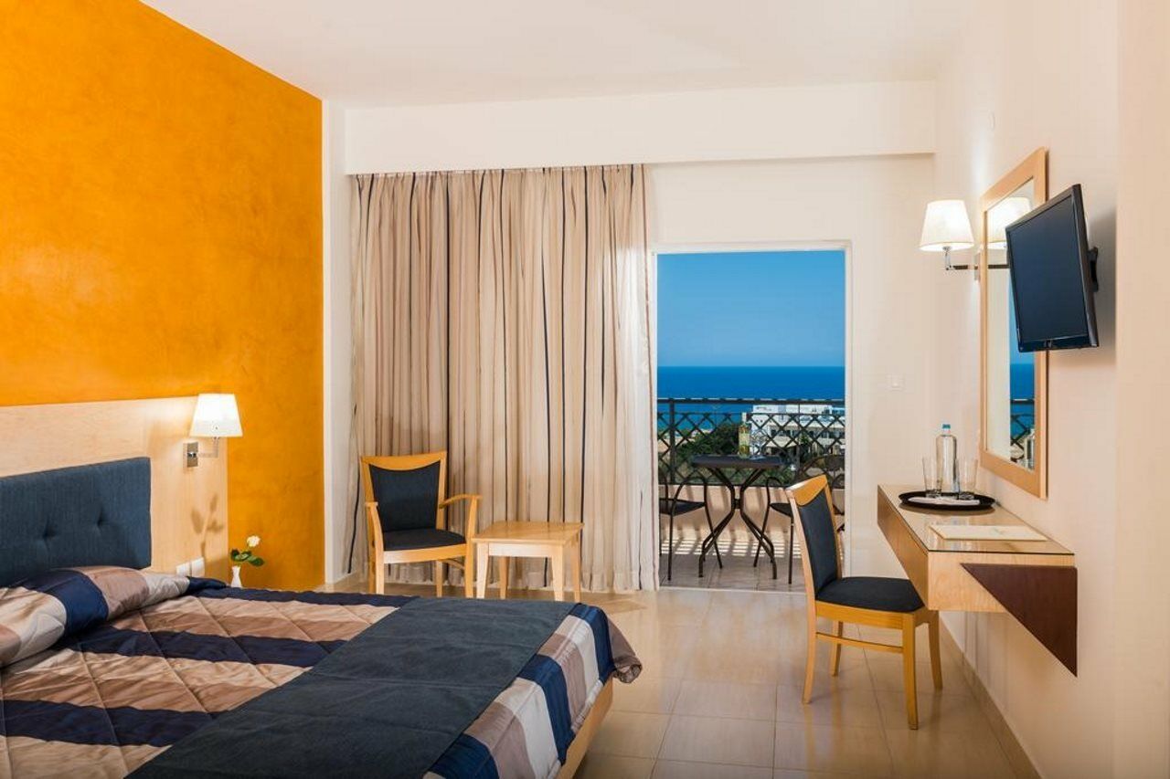 Golden Villas - Hotel Apartments & Villas Херсонисос Екстериор снимка