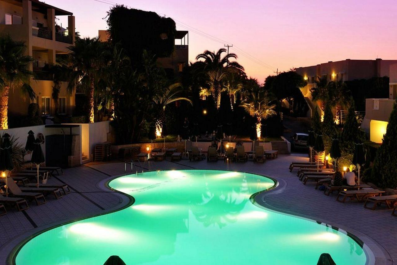 Golden Villas - Hotel Apartments & Villas Херсонисос Екстериор снимка