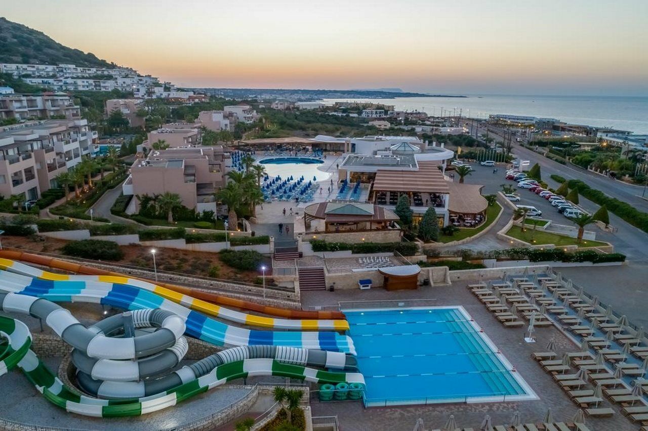 Golden Villas - Hotel Apartments & Villas Херсонисос Екстериор снимка